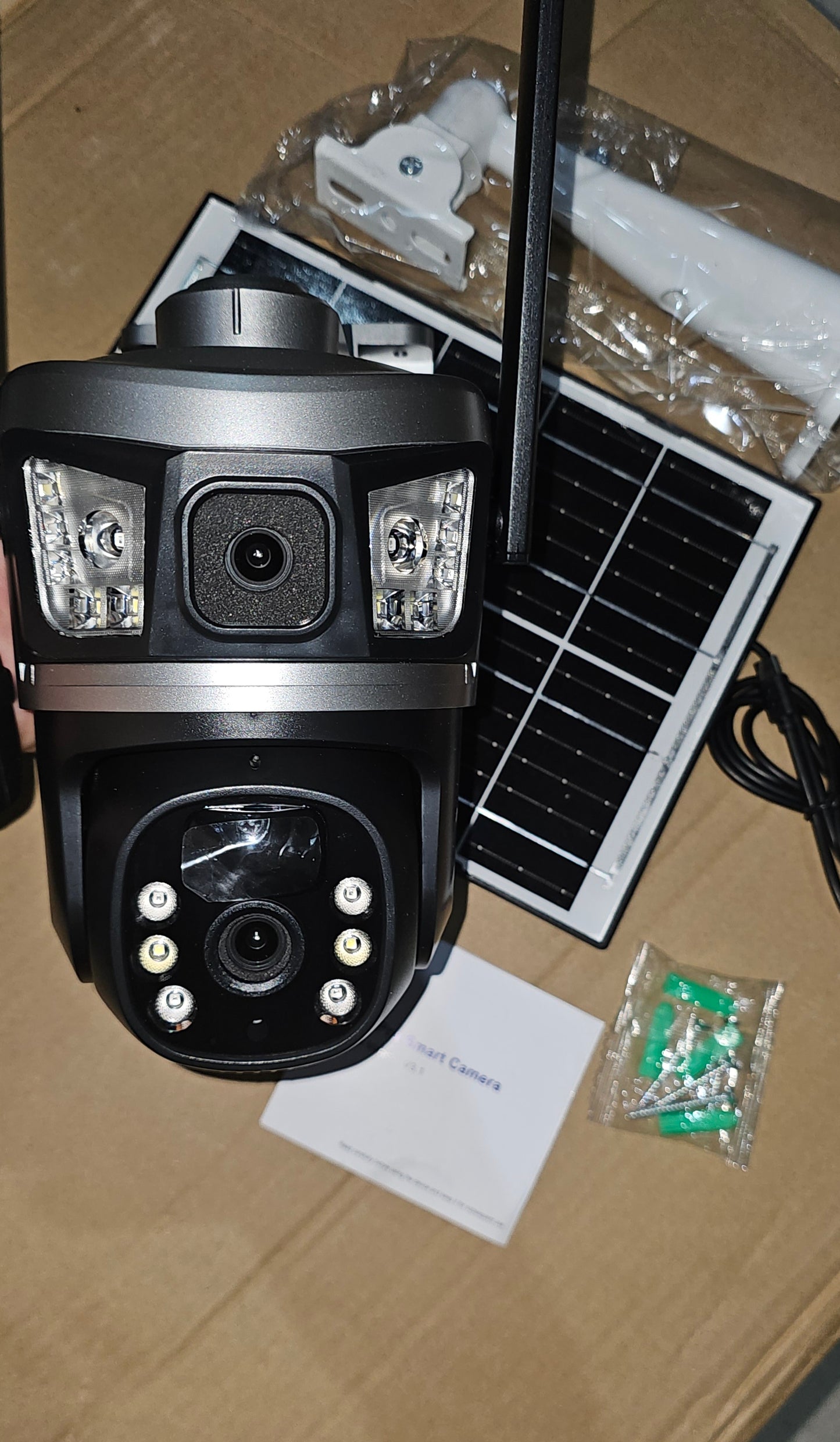 الكاميرا 4 جي لي تمشي بالطاقة الشمسية يعني تشحن نفسها بنفسها